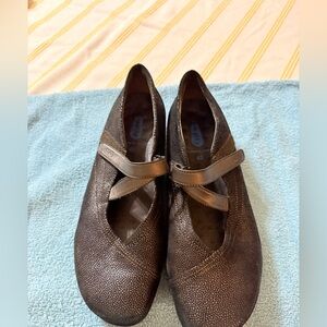 Wolky bronze Mary Jane Flats with Straps